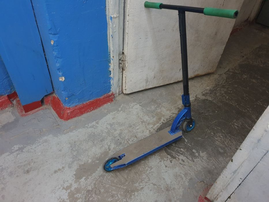 Трюковой самокат