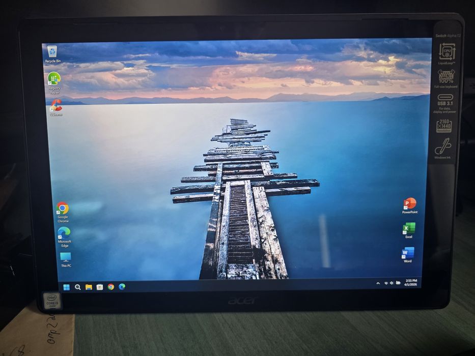 Acer Switch Alpha 12  Intel Core i3 -6100, touch screen 30,5 cm