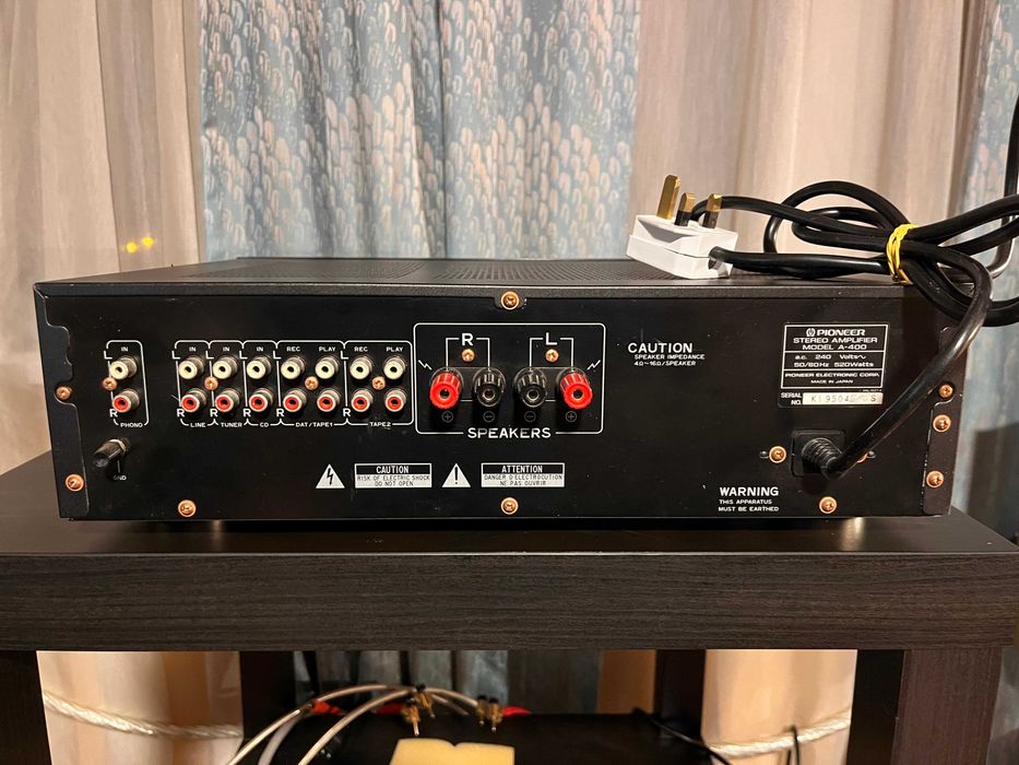 Линеен усилвател Pioneer A400