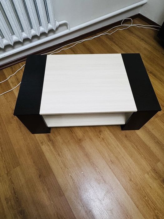 Столик журнальный Б/У. Продам! Срочно!