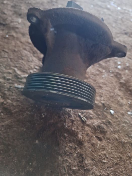 Помпа на камаз без люфта