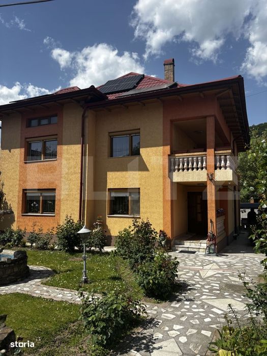 Casa + garsoniera + spatiu comercial in Gura Humorului
