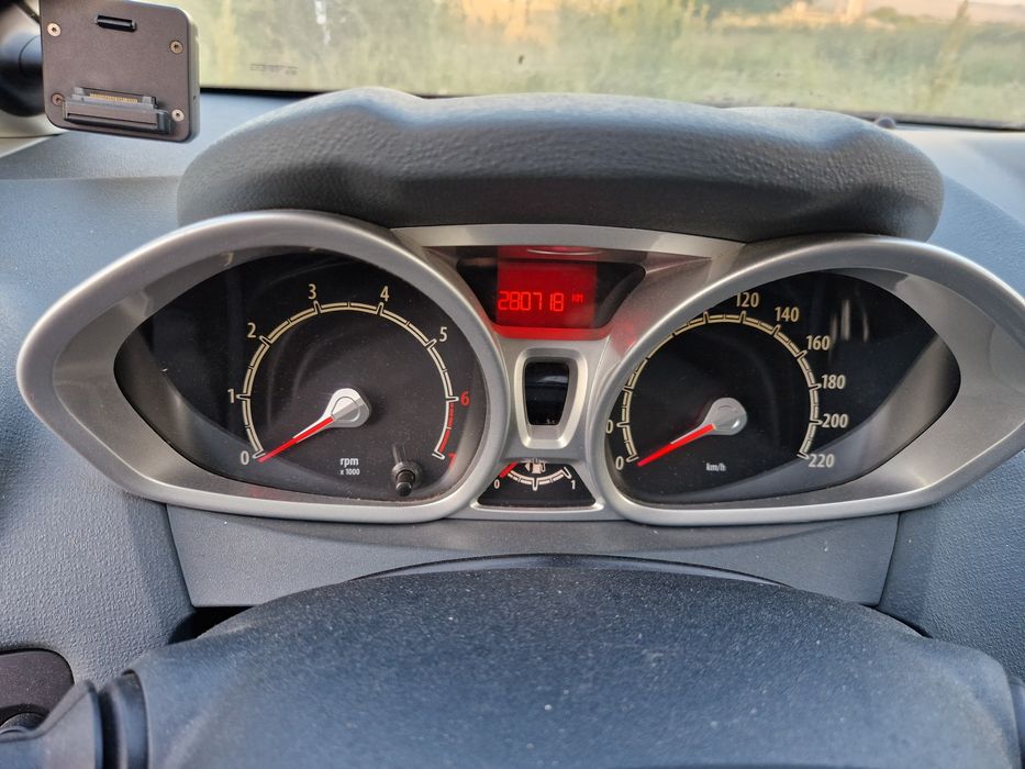 Ford Fiesta 1.4 GPL avariat – pentru piese sau reparat