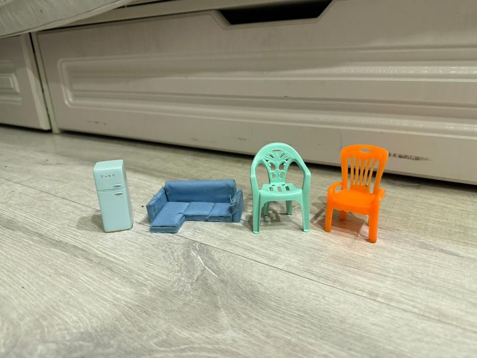 Игрушечная мебель