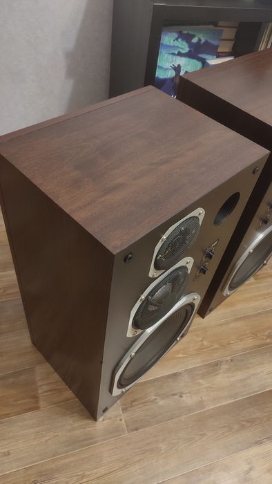 Продам акустику Coral X-VII