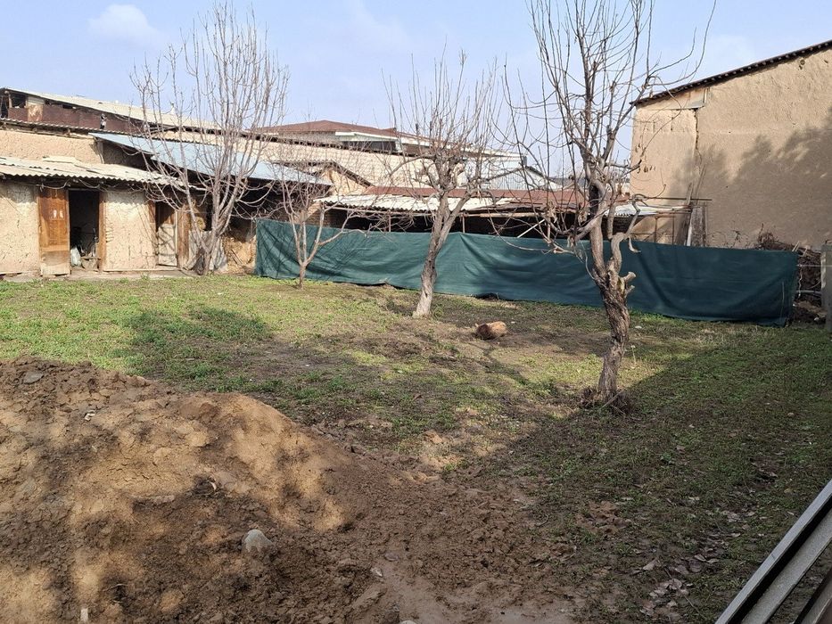 3 сотих  курук ер сотилади