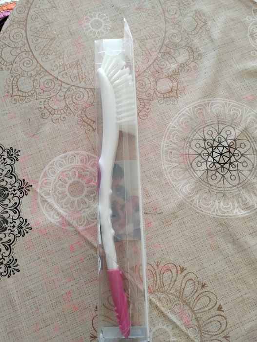 Нова четка за бебешки шишета