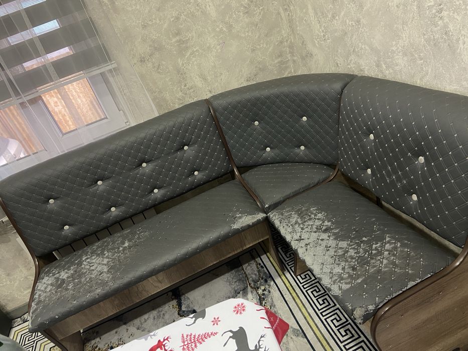 Продам кухонный уголок