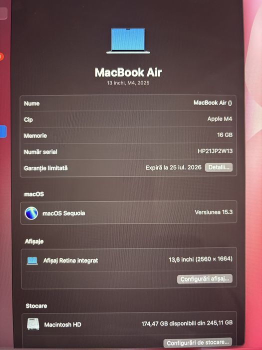 Macbook  Air Cip M4 2025 de 13 inchi