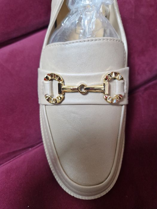 Новая резиновая женская обувь