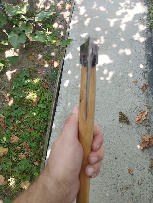 Брадвичка брадва