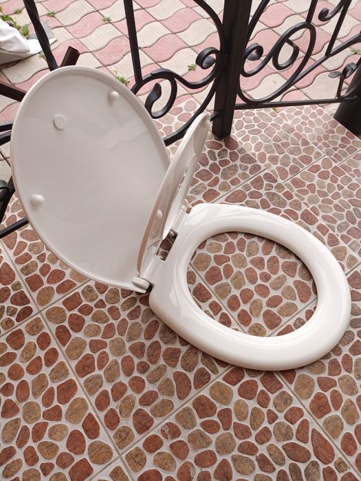 Продам сиденье для унитаза