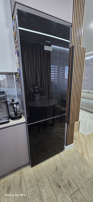 Продам двухкамерный холодильник