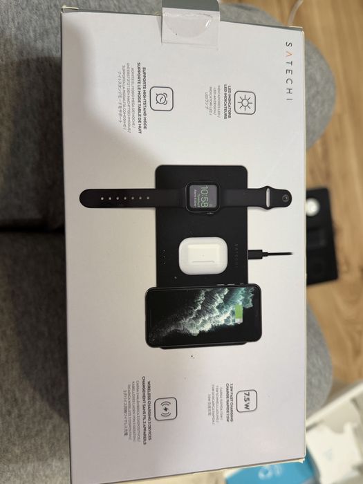 Безжична зарядна стойка Satechi