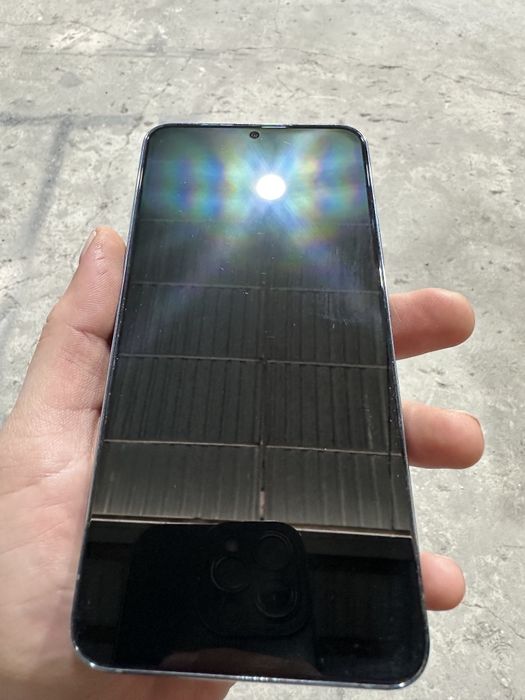 Samsung S22+ 8/256 snapdragon