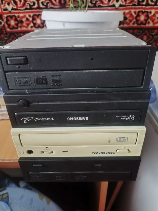 Продам дисководы