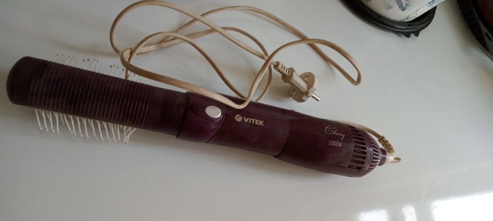 Продам фен - щётку