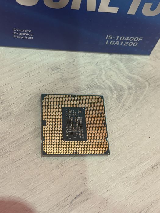 intel core i5-10400f без забележки.