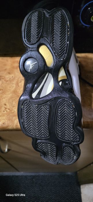 Air Jordan Boys 6 Rings Sneakers Black White