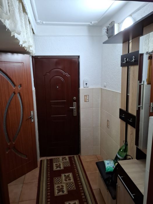 Apartament 2 camere de închiriat – Mircea cel Bătrân, lângă Liceul de Turism