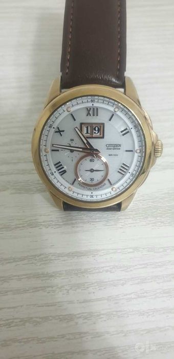 Продаются часы Citizen Eco-Drive E310 (японские, оригинал)