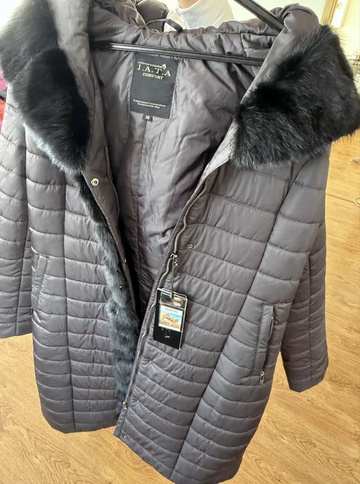 haina de fas cu blana naturala la gat din par de camila noua