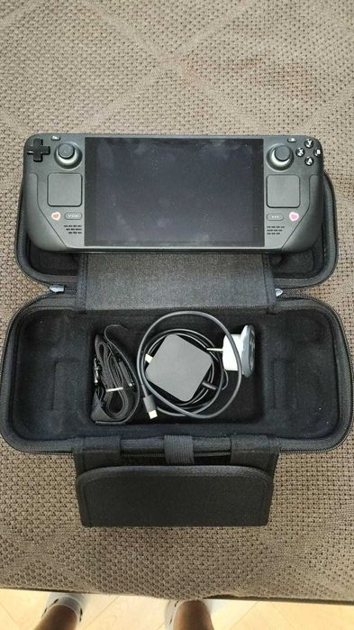 Steam Deck 1tb в отличном состояний.