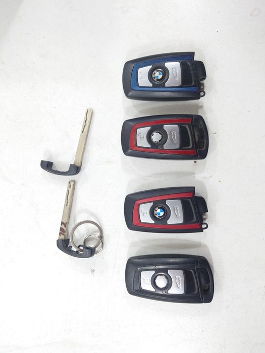 Ключ за БМВ Е87 Е90 Е91 Е92 Е93 Е60 Е61 Е70 **