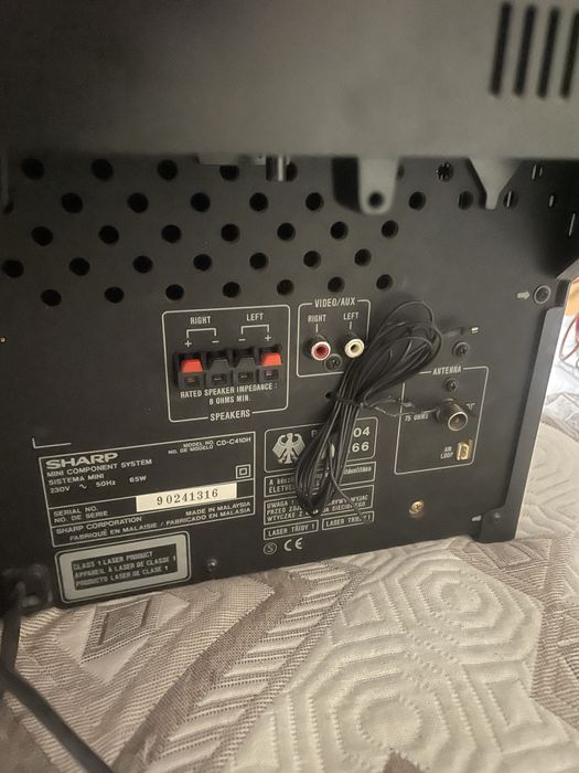 Уредба с колони Sharp CD-C410H
