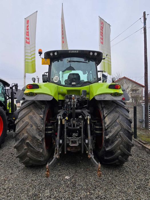 Tractor CLAAS Axion 810 CIS