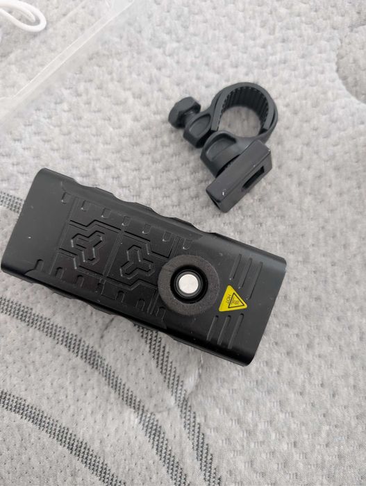 Lanternă baterie externă pentru bicicletă