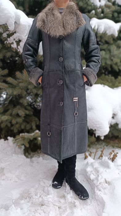 Дублёнка кожаная с меховым воротником, 40-42