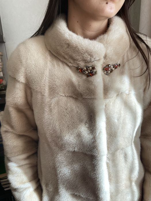 Продам норковую шубу