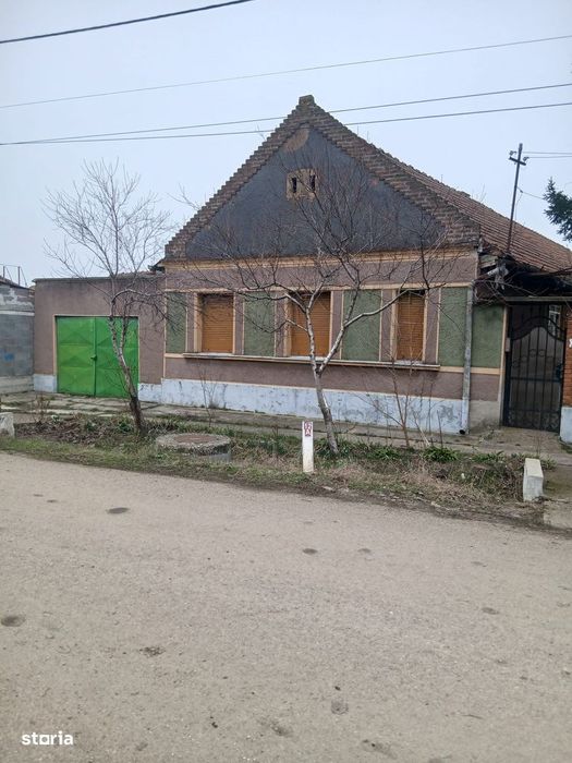 Casa de vanzare Santion ,teren 3800 mp