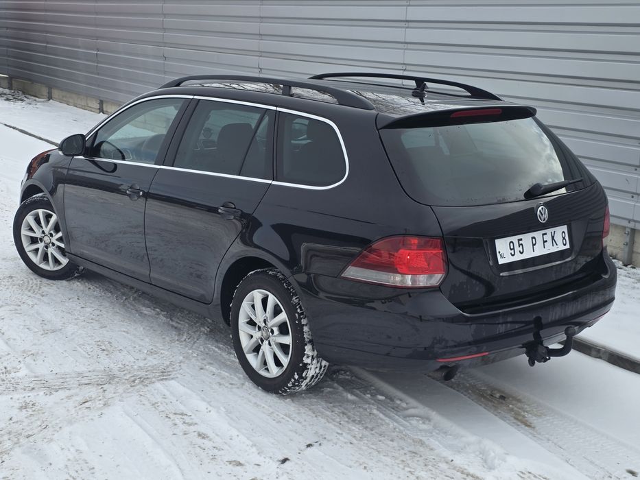 Volkswagen Golf 2011 euro5 benzina navi clima jante carlig Recent adus