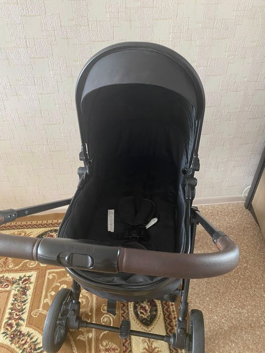 Продам детскую коляску