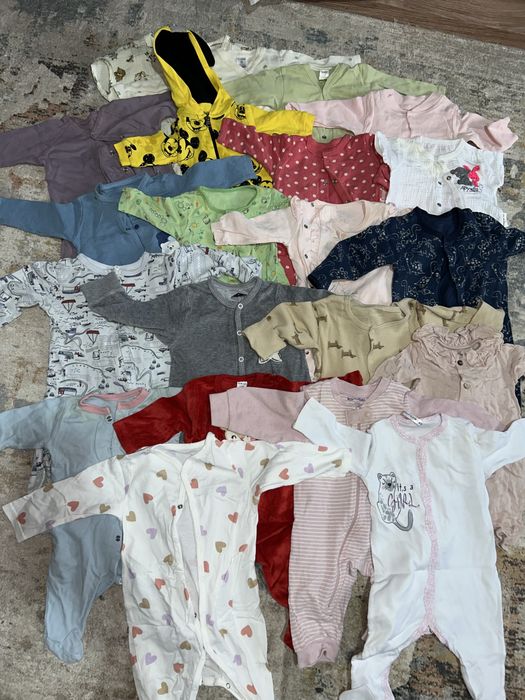 Продам детские вещи на девочку