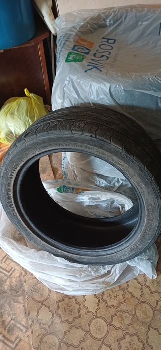 Продам шины  235.45 R 18