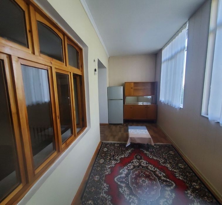 Yunusobod shaxriston 2/4/4 kirpich 2/6 balkon