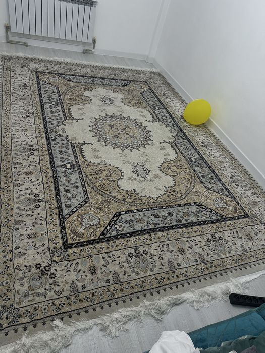 Продается Ковер б/у