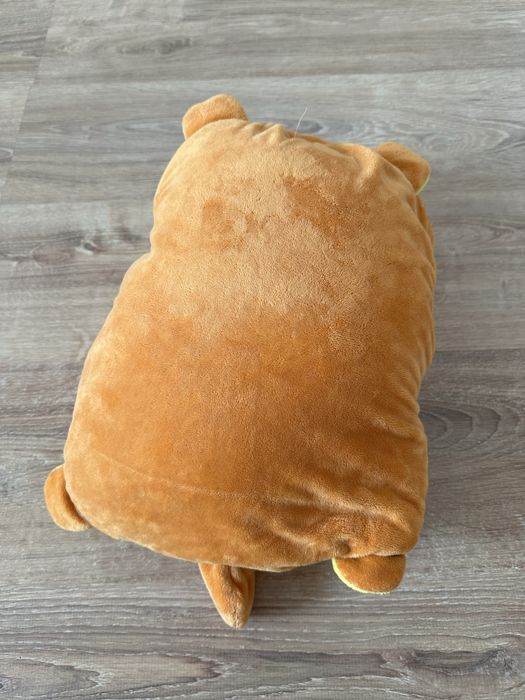 Мягкая игрушка падушка с пледом внутри.