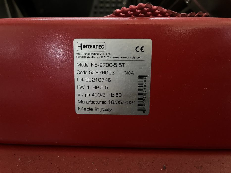 Vand Compresor Profesional Trifazic Newco Italia 270 litrii 5,5HP