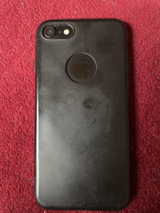 Продам iPhone 7 б/у