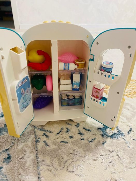 Продам детский холодильник с коробкой