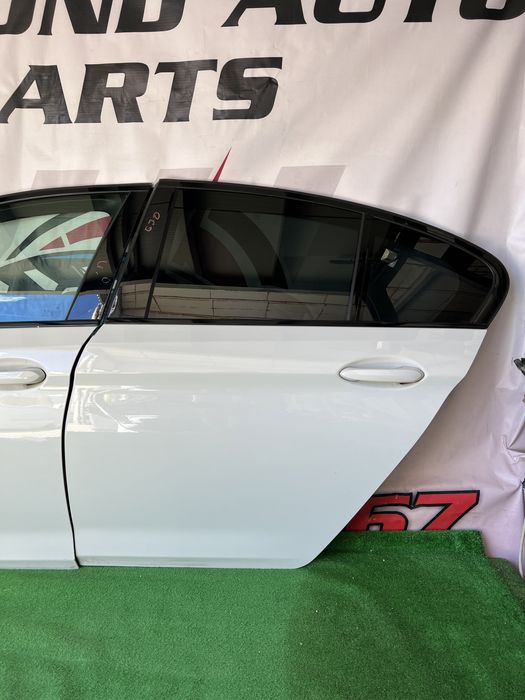 Bmw Seria 5 G30 Portiera Usi Usa Stanga Fata-Spate Completa
