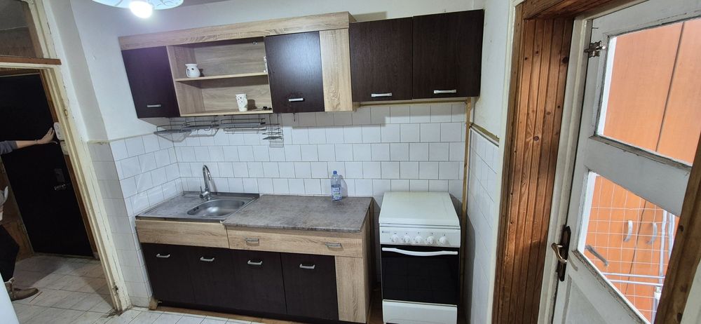 Vind mobila de bucatarie