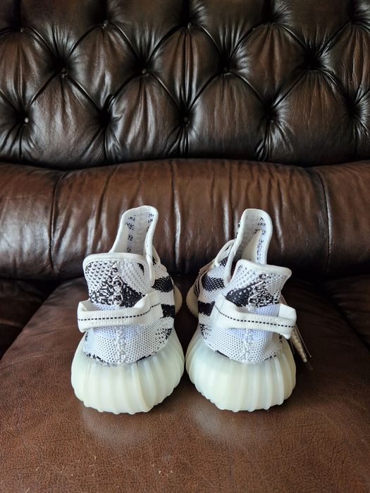 Yeezy 350 V1 Zebra