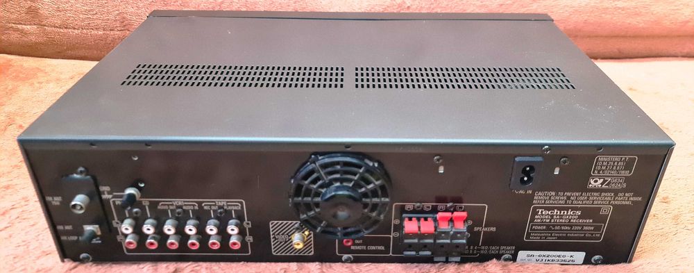 Technics SA-GX200 amplituner 2X60W pe 8 Ohm