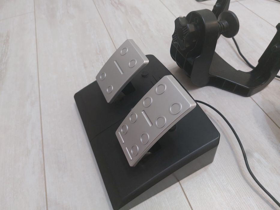 Игровой руль для ПК (Sven GC-W800)