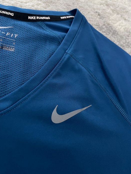 Tricou Nike Performance dama marimea M albastru